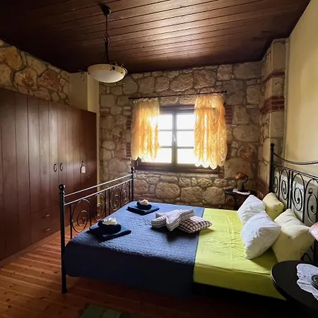 Rokosini Villa *